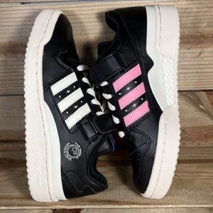 Adidas Forum Low J x Andre Saraiva “The World Needs Love”